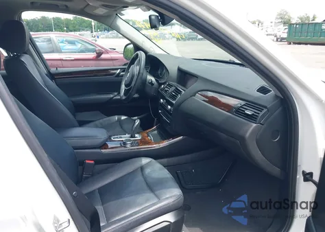 2016 BMW X3 xDrive28I z USA, uszkodzony, nr VIN 5UXWX9C58G0D94991